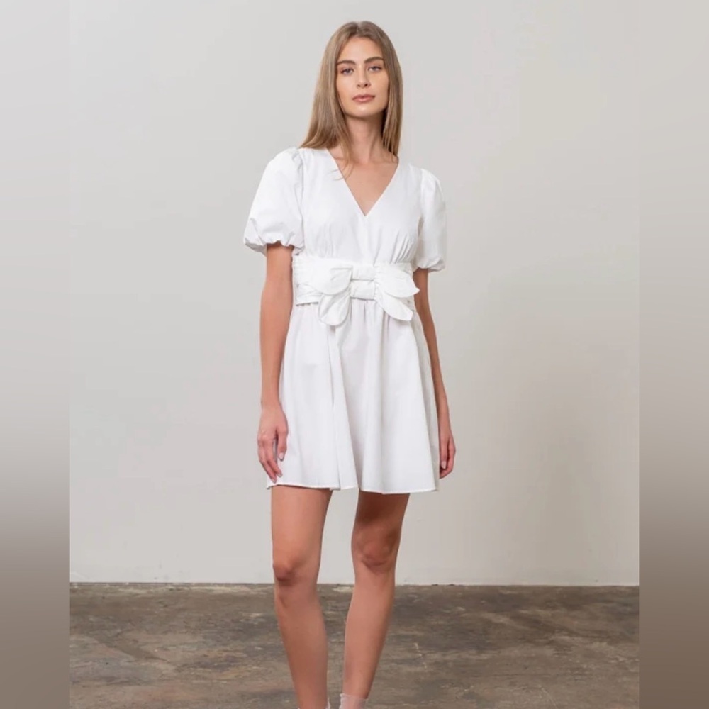 NWT WHITE MOON RIVER MINI DRESS